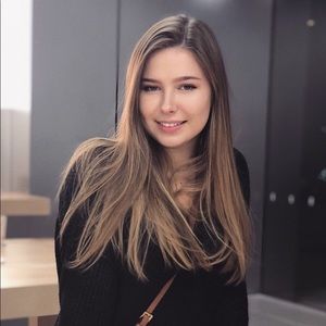 Meet your Posher, Alexandra